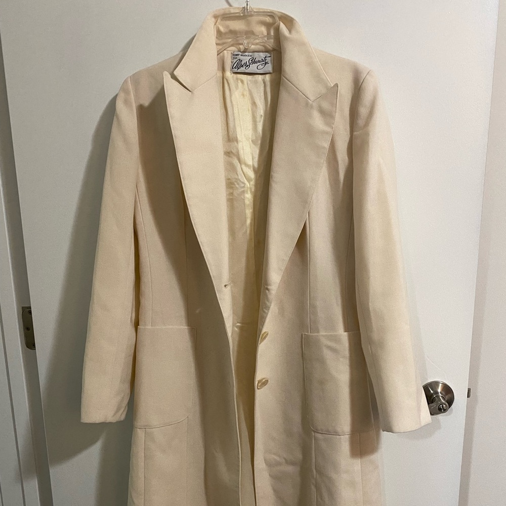 Vintage Cream Trench Coat | Alper Schwartz by Tony Ruocco